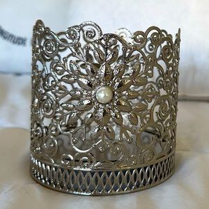 Bath & Body Works Candle Holder Sleeve Silver Pearl Bling Decor Statement Piece